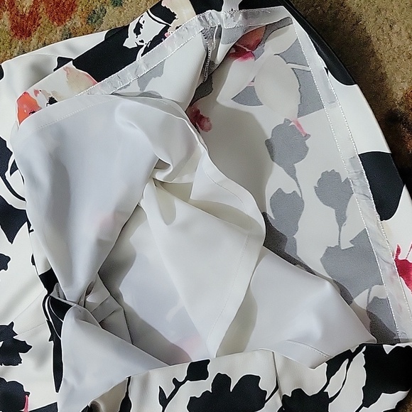 WHBM Foral Floral Dress - Picture 8 of 10